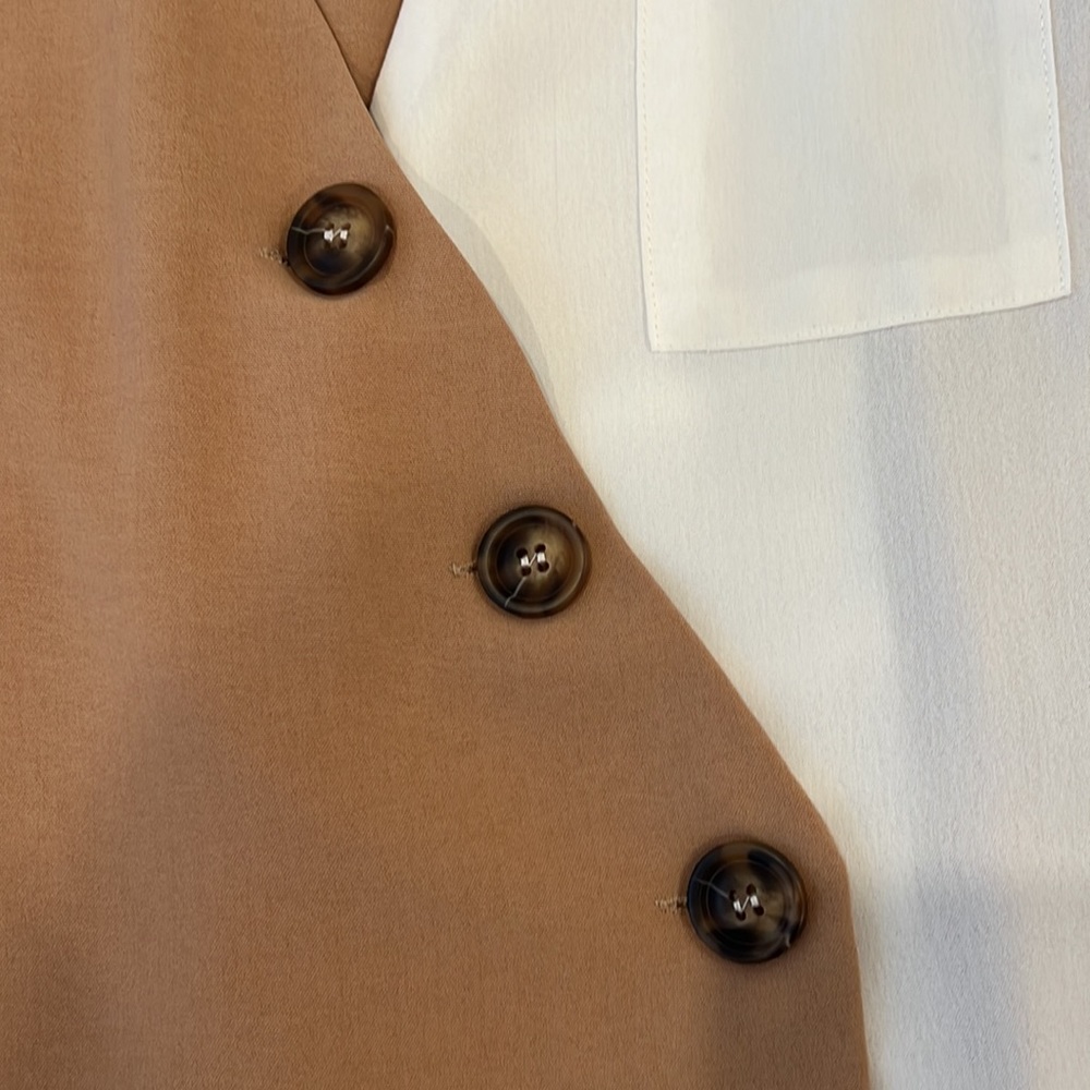 Button down blouse - Picture 4 of 6